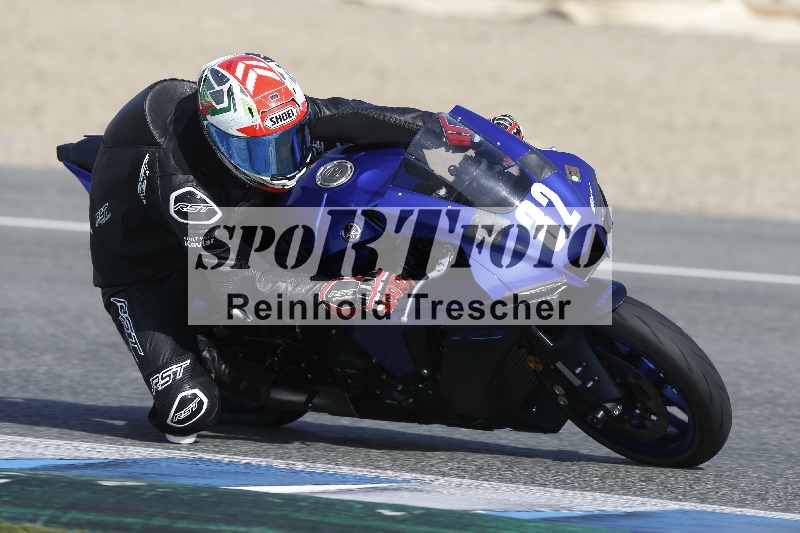 /Archiv-2024/01 26.-28.01.2024 Moto Center Thun Jerez/Gruppe gruen-green/32